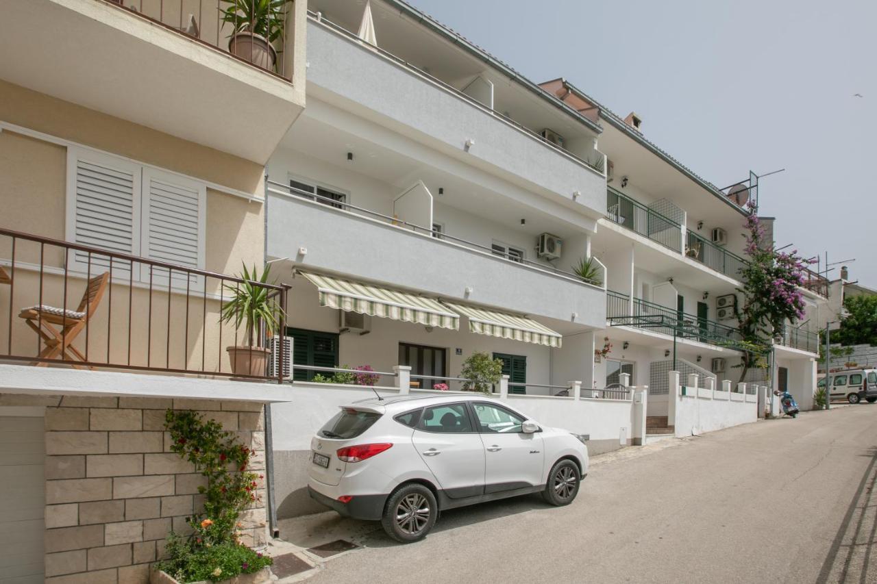 Sea View Ela Apartments Podgora Bagian luar foto